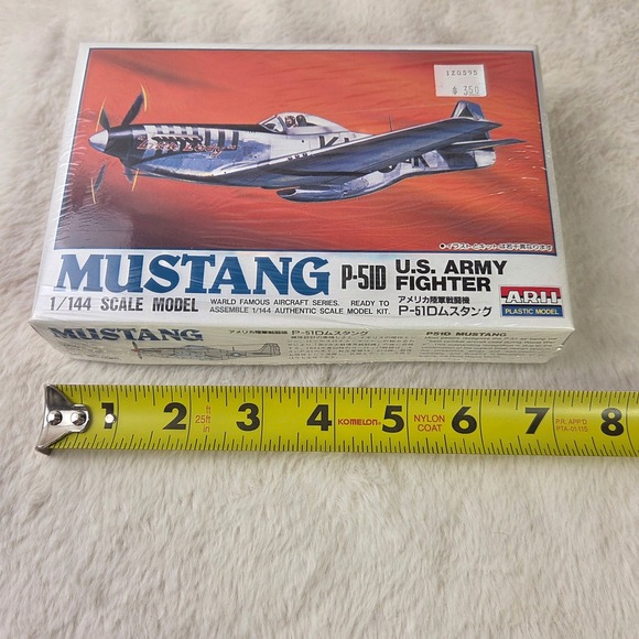 ARII Mustang P51D US Army Fighter 1 144 Scale Model Kit New‎ Factory Sealed - Picture 2 of 9